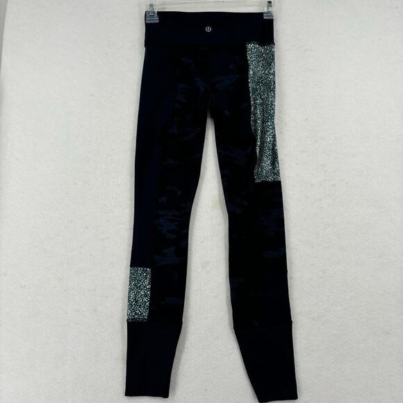 Lululemon Ankle Leggings Size 2 Navy Blue Camouflage Mixed Print Ribbed Hem - Picture 4 of 9